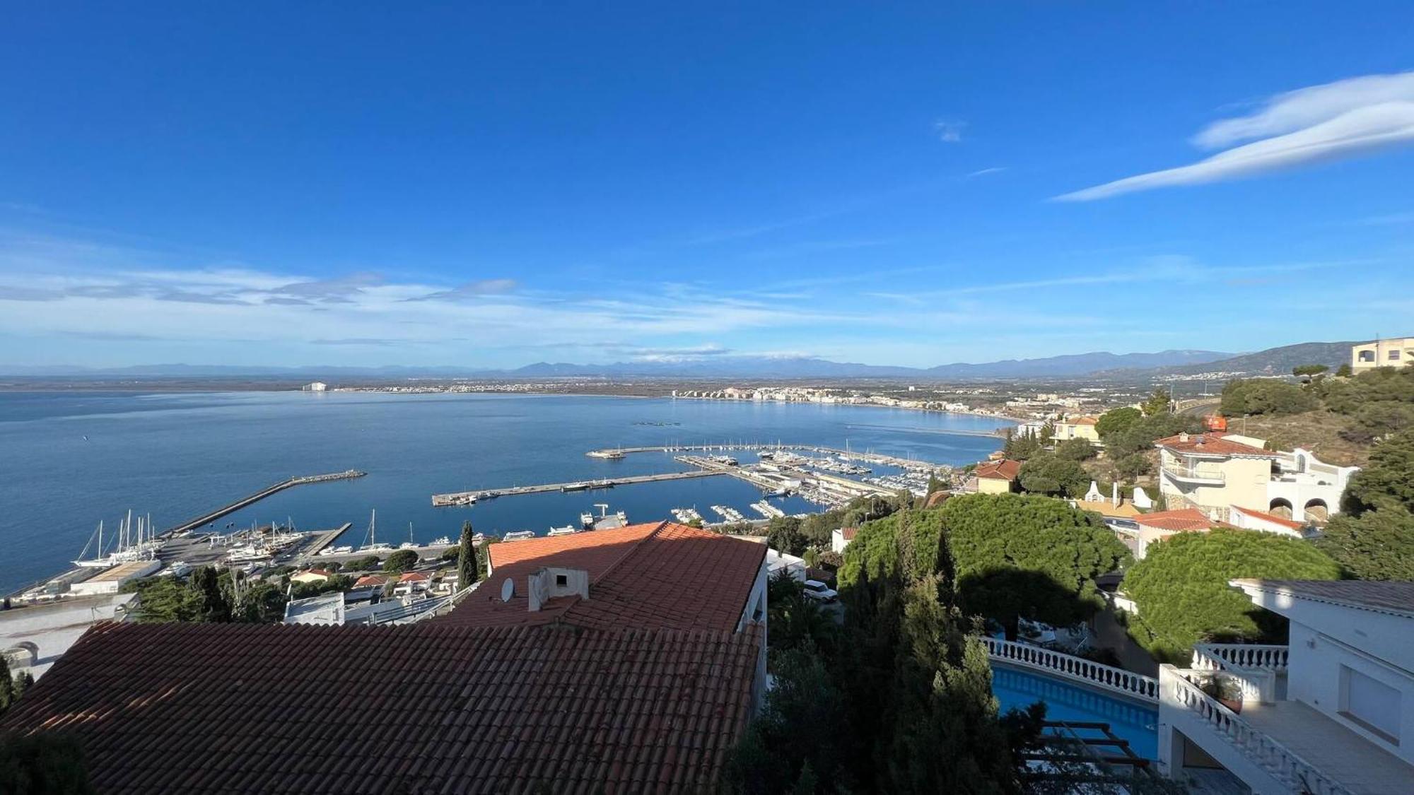 Apartamento Casa Linda Con Vistas Espectaculares Av-40 Roses Ngoại thất bức ảnh